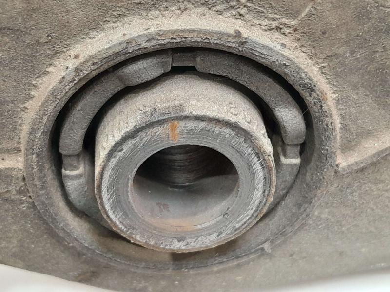 2011 Jeep Grand Cherokee Lower Control Arm Rr