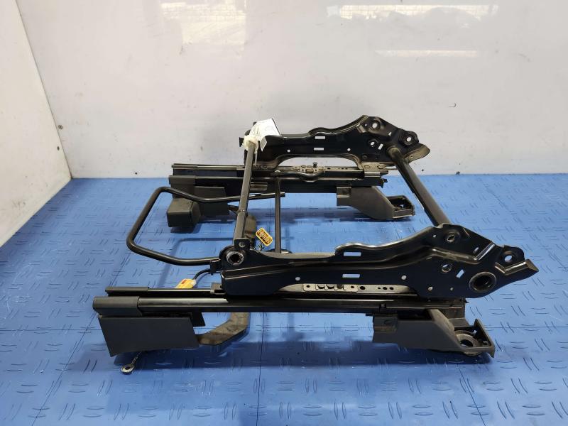 2017 Jeep Compass Seat Track