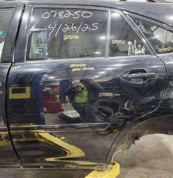 2005 Lexus RX 330 Rear Door