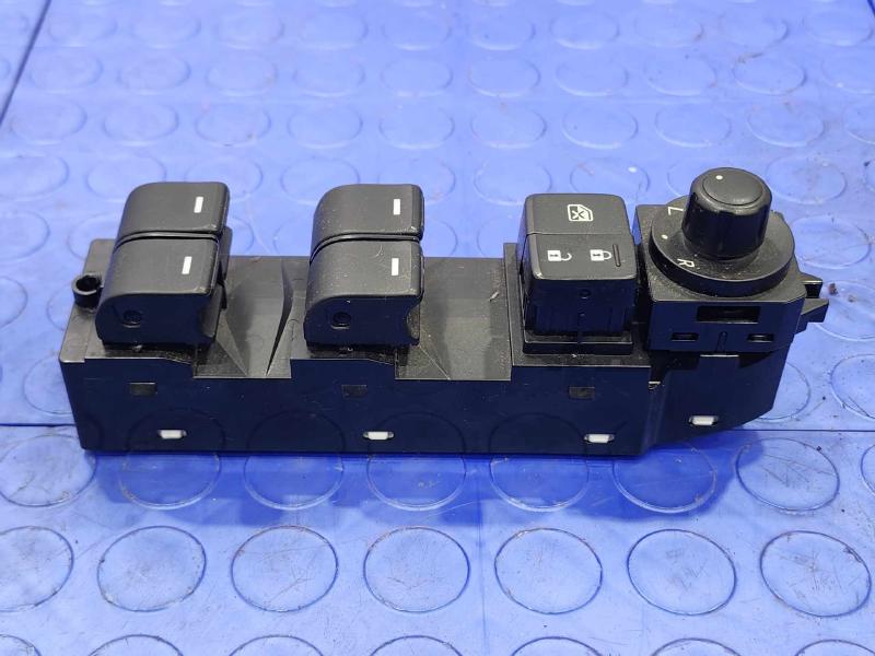 2015 Mazda Mazda6 Door Switch Front