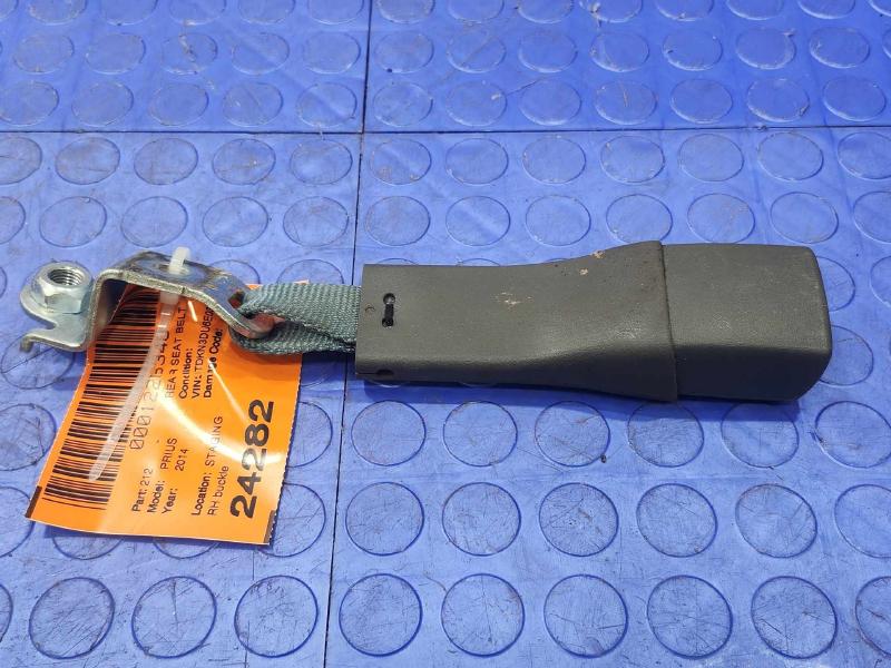 2014 Toyota Prius Rear Seat Belt