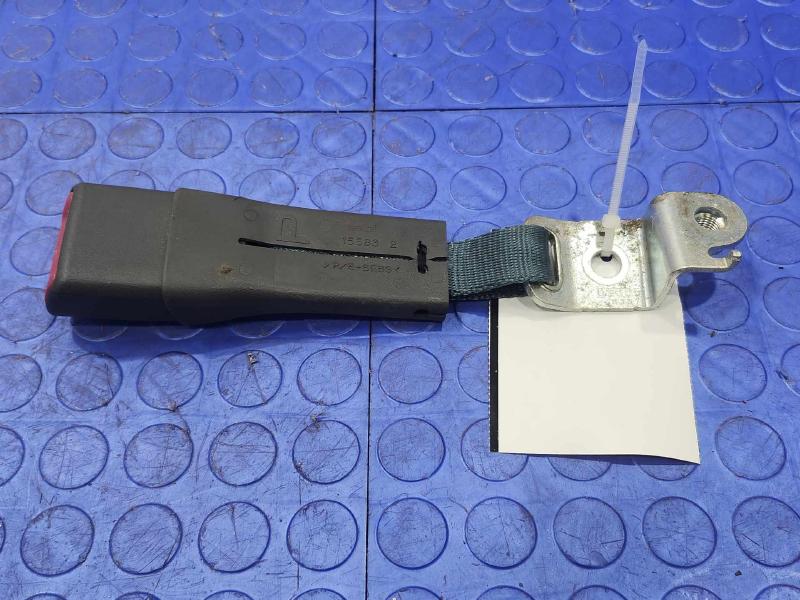 2014 Toyota Prius Rear Seat Belt