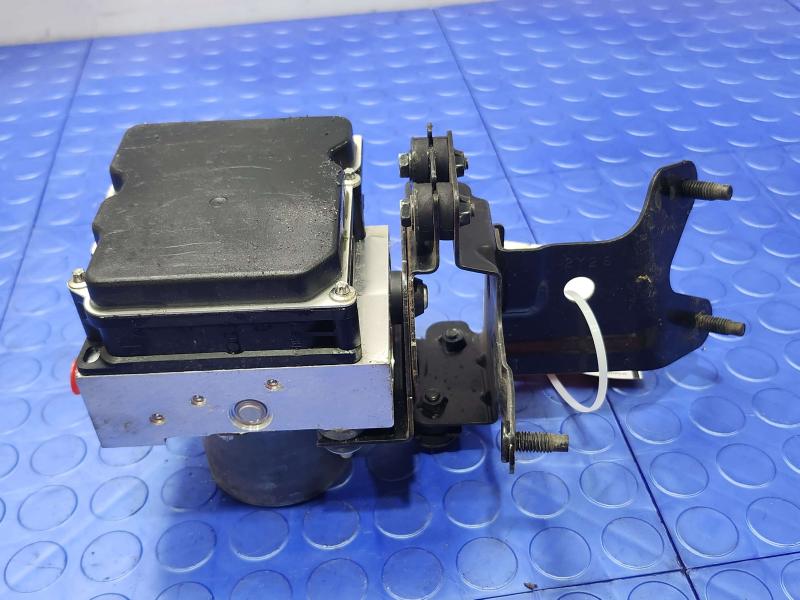 2013 Infiniti FX35 Anti-Lock Brake Parts