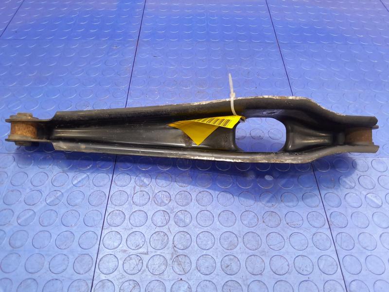 2016 Mitsubishi Outlander Lower Control Arm Rr