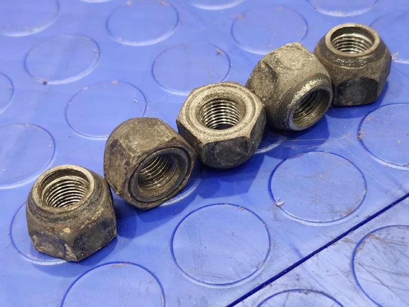 2015 Nissan Rogue Lug Nuts