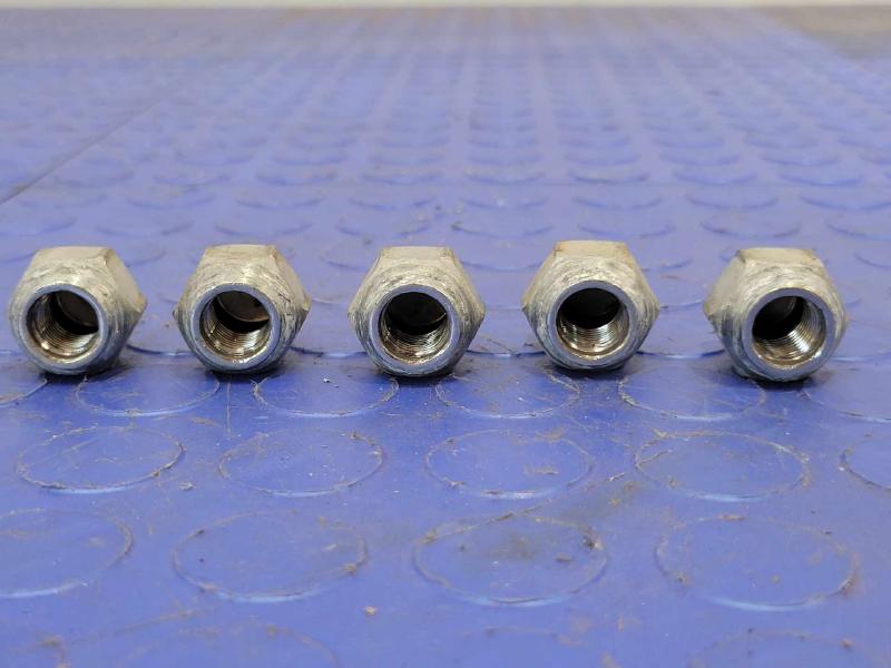 2010 Nissan Murano Lug Nuts