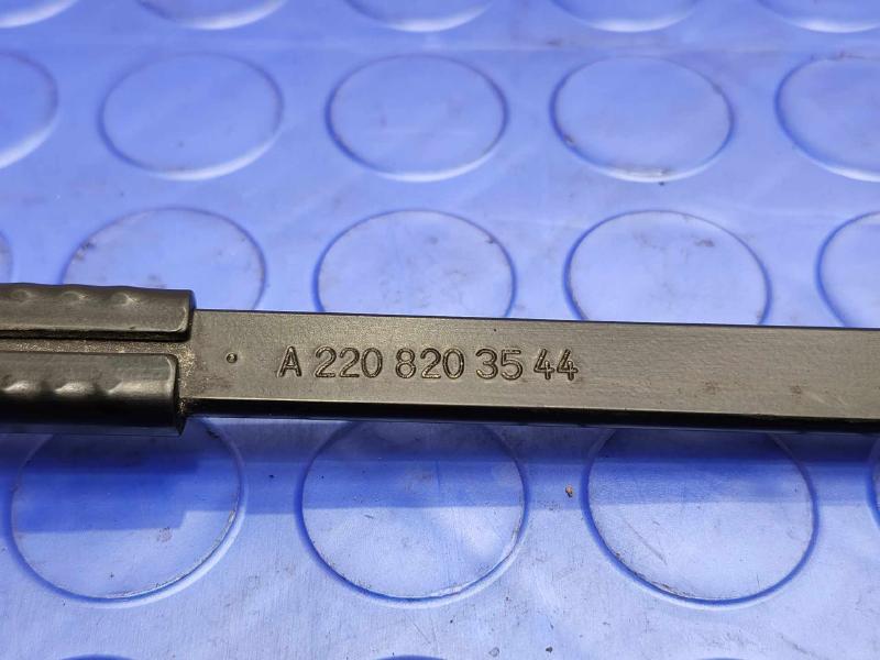 2006 Mercedes S-Class Wiper Arm