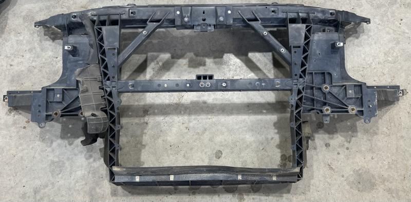 2008 Nissan Titan Radiator Support