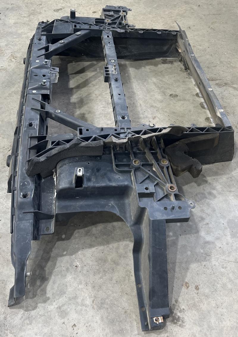 2008 Nissan Titan Radiator Support