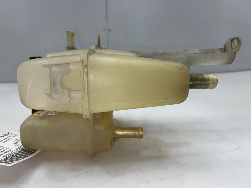 2005 - 2010 Ford Escape Hybrid Coolant Overflow Reservoir OEM 5M6Z8A080AC