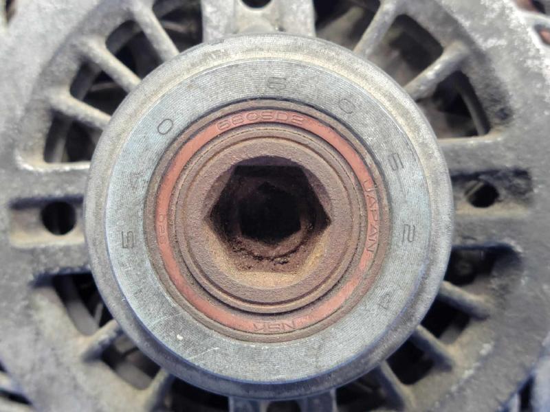 2004 Ford Crown Victoria Alternator