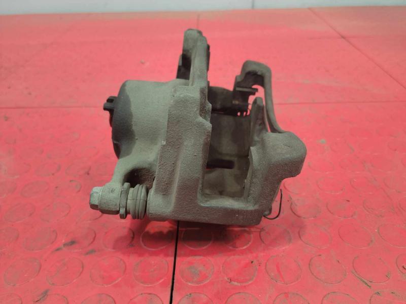 2018 Nissan Rogue Sport Caliper