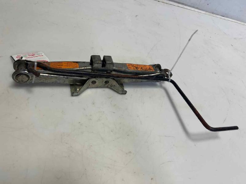 2003 - 2007 Infiniti G35 Coupe Jack and Spare Tool - No Lug Wrench OEM