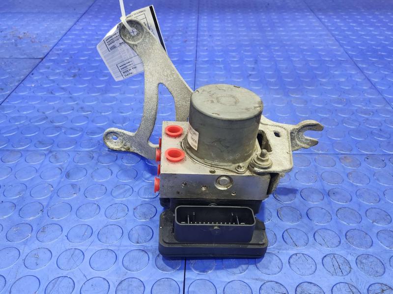 2017 Chevrolet Malibu OEM ABS Anti Lock Brake Pump Modulator Assembly 84084528