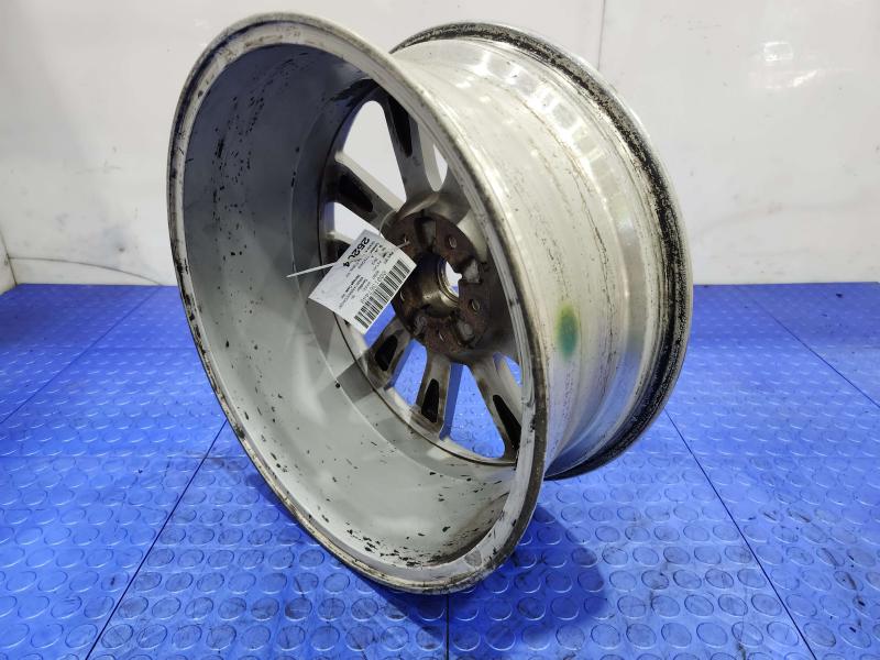 2013 Nissan Pathfinder Wheel