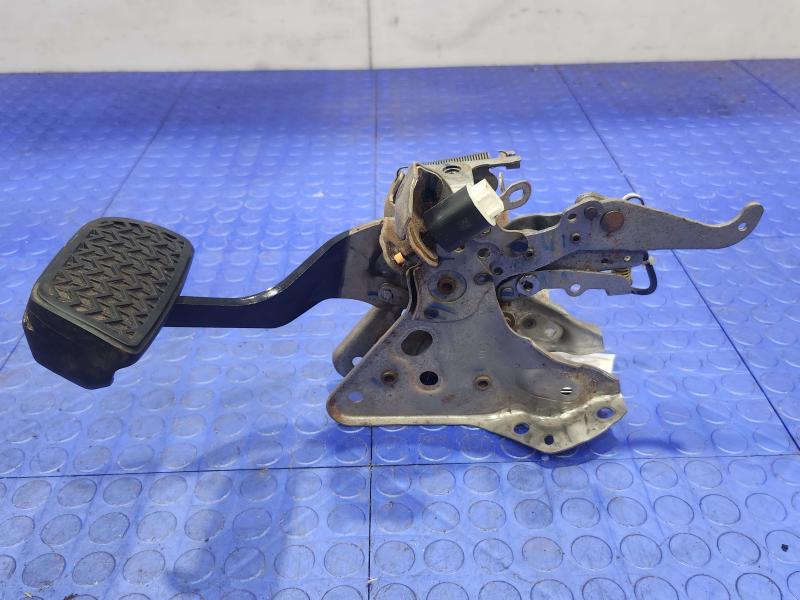 2019-2022 Toyota RAV4 Brake Pedal Assembly Genuine OEM Part 471100R110