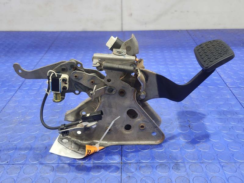 2019-2022 Toyota RAV4 Brake Pedal Assembly Genuine OEM Part 471100R110