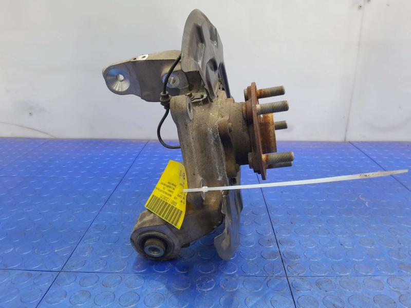 2017 Lincoln Continental Rear Knuckle/Stub Axle