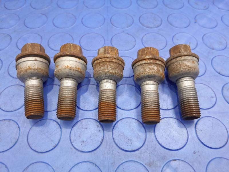 2014 Audi Q5 Lug Nuts