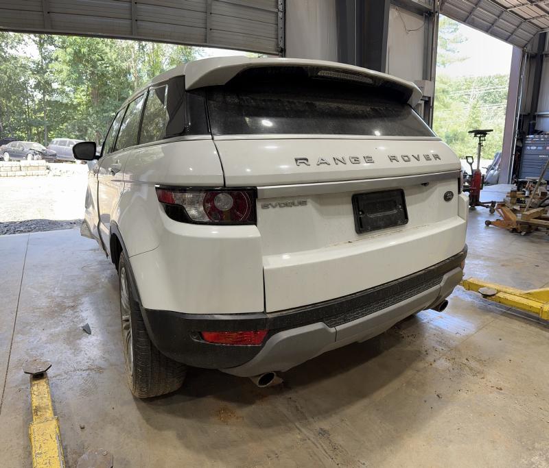 2012 Land Rover Evoque Center Pillar