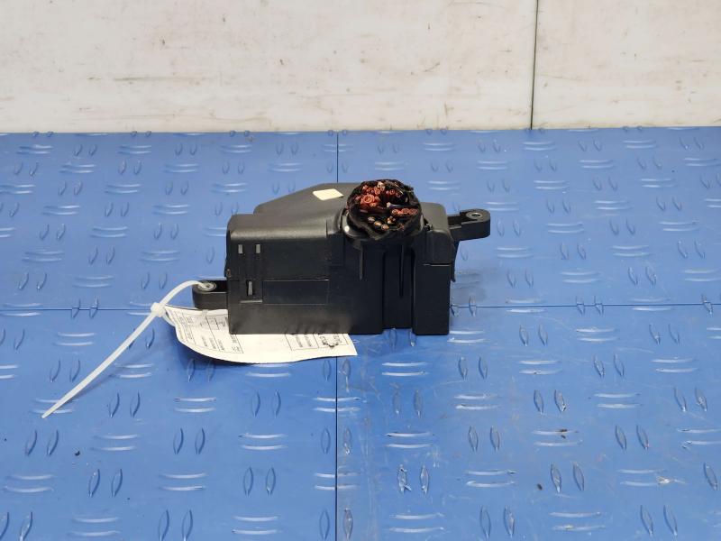 2012 Audi TT Cabin Fuse Box