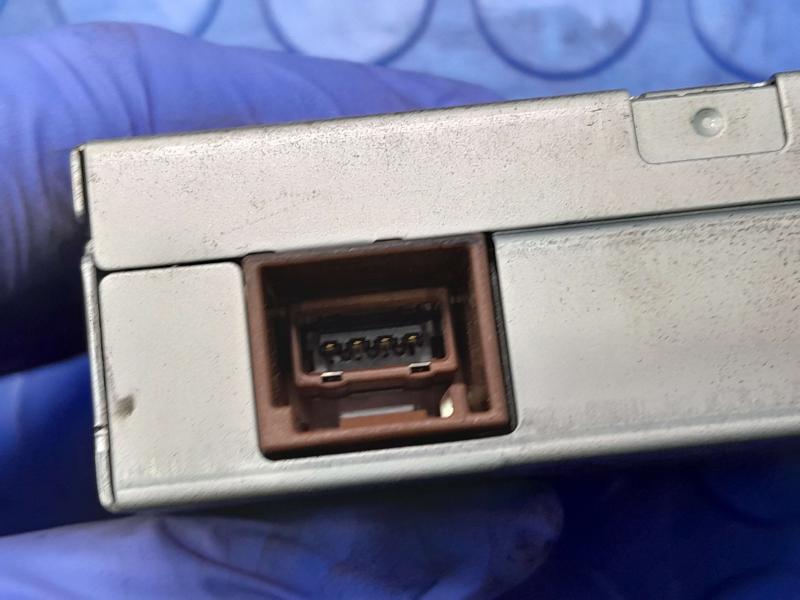 2012-2014 Toyota Sienna Multimedia Interface Module Genuine OEM 861A008011