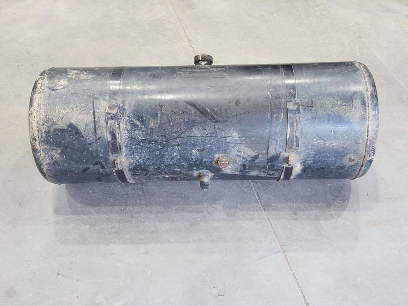 1992 Isuzu NPR Fuel Tank Assembly