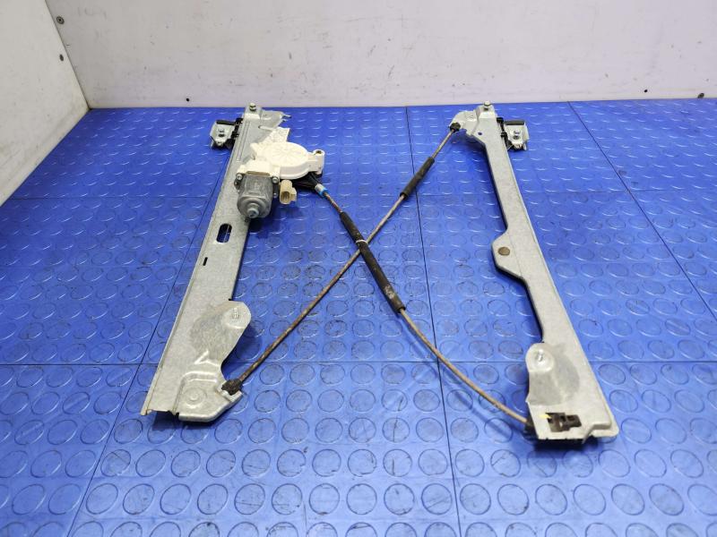 2007 Chevrolet Avalanche 1500 Side/Rear/Cargo Regulator