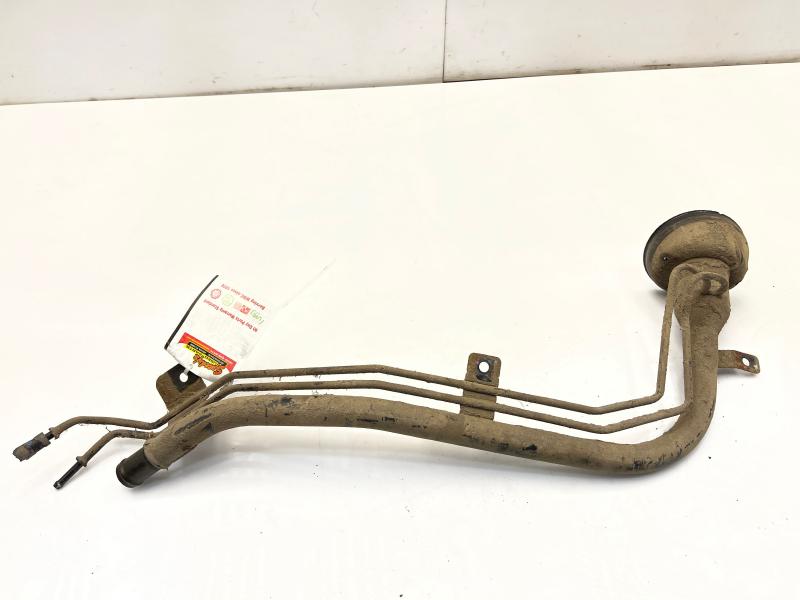 2001 2002 Nissan Xterra Fuel Filler Neck Assembly OEM 172215S800