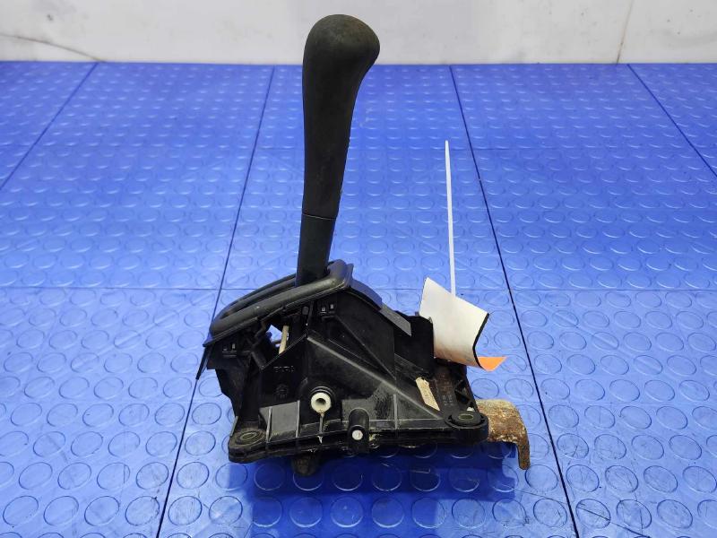 2001 Chevrolet Tracker Floor Shifter