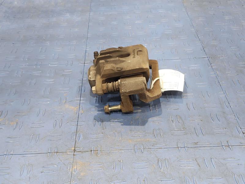 2015 Subaru Forester Caliper