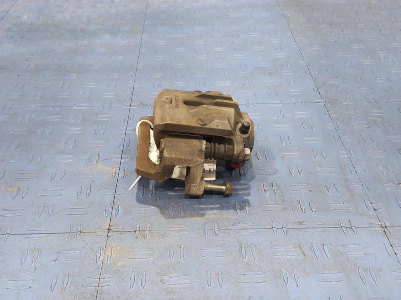 2015 Subaru Forester Caliper
