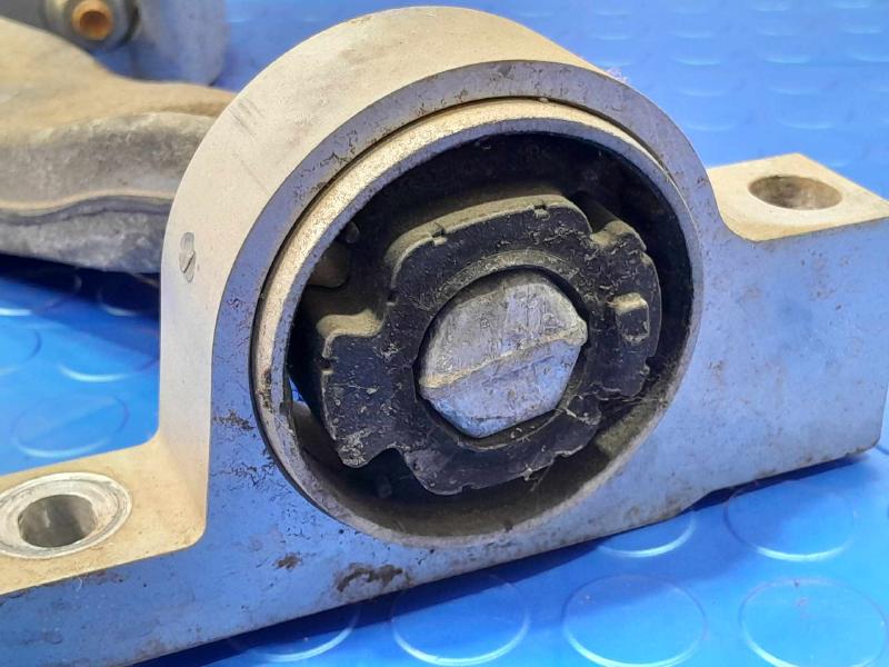 2018 Volvo S90 Lower Control Arm Front