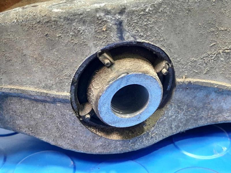 2018 Volvo S90 Lower Control Arm Front