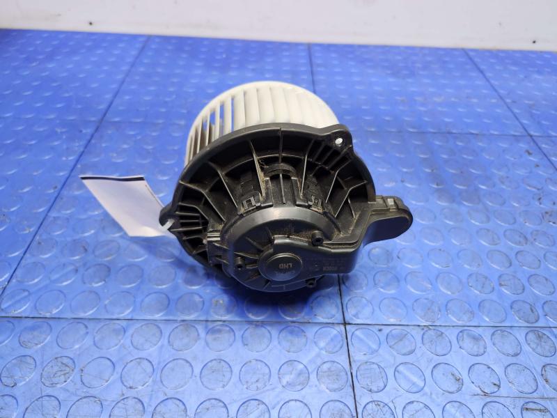 2016 Kia Sedona Blower Motor