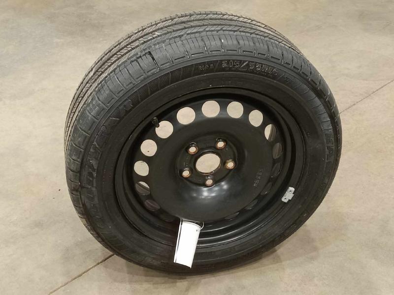 2006 Volkswagen Passat Wheel