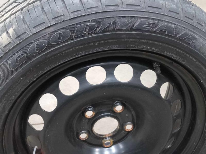 2006 Volkswagen Passat Wheel