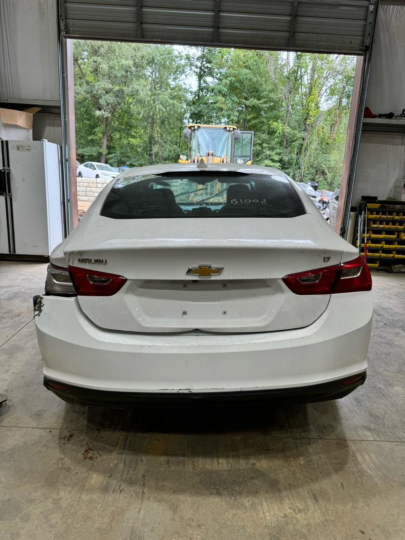 2018 Chevrolet Malibu Center Pillar