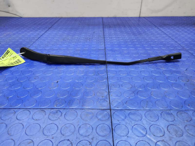 2018 Alfa Romeo Giulia Wiper Arm