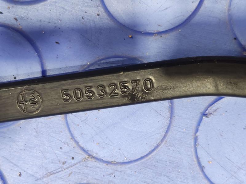 2018 Alfa Romeo Giulia Wiper Arm