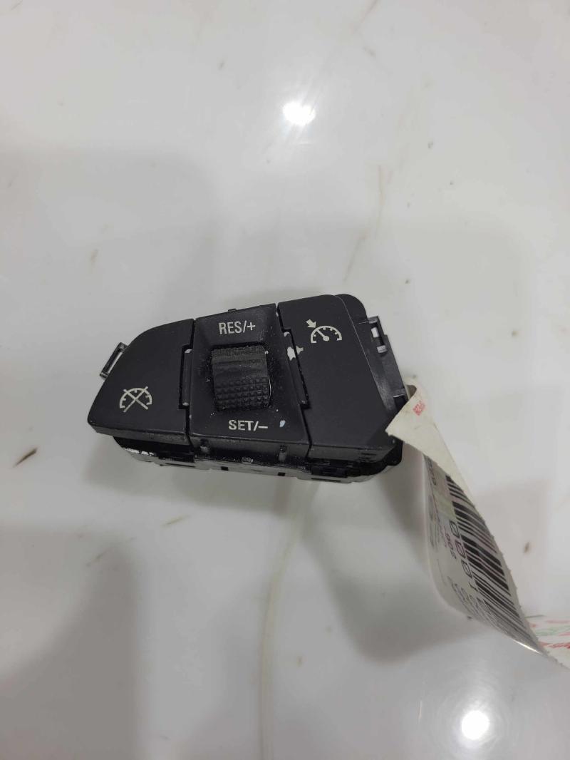 2012 - 2017 Buick Verano Cruise Control Switch OEM 22756618