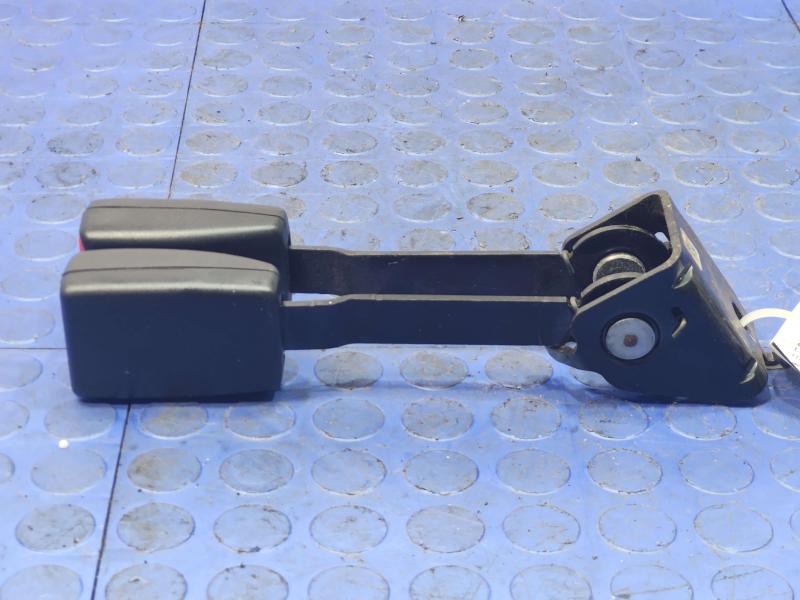2014 Dodge Durango Rear Seat Belt