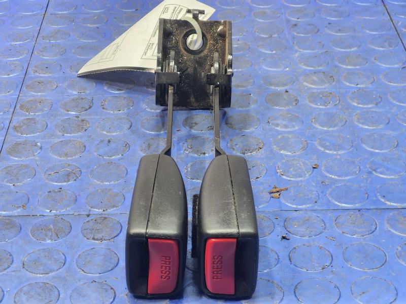 2014 Dodge Durango Rear Seat Belt