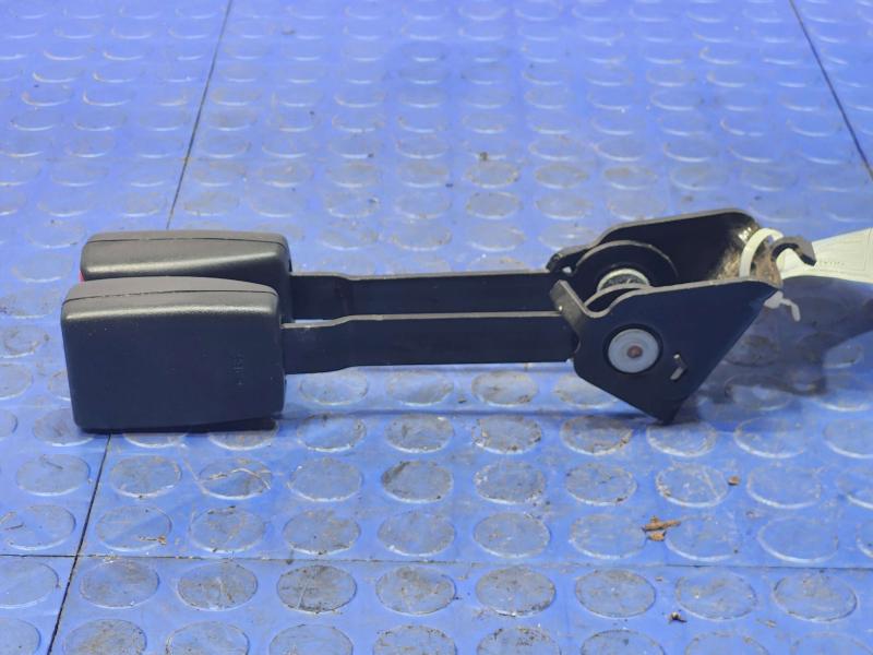 2014 Dodge Durango Rear Seat Belt