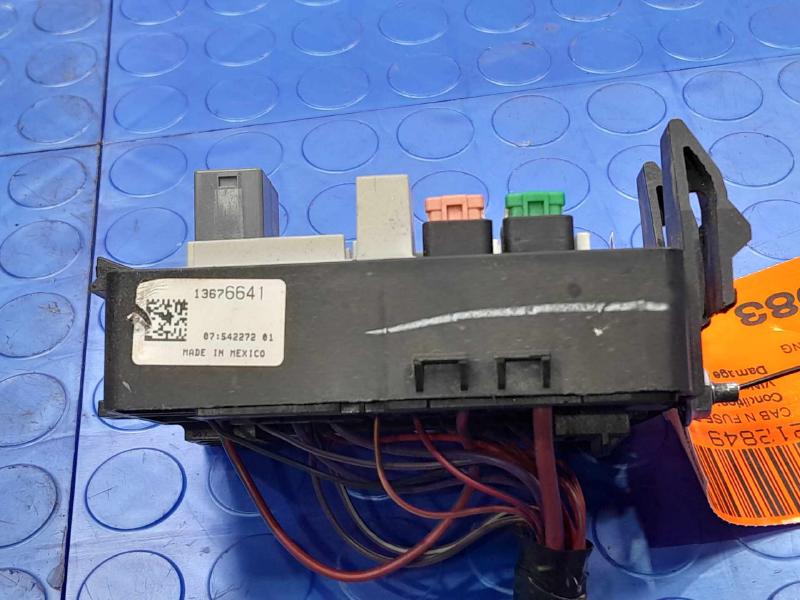 2013 Cadillac ATS Body Wiring Harness Junction Block Genuine OEM 13676641