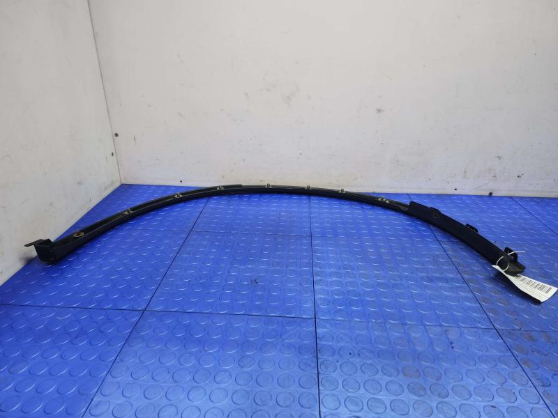 2014 Dodge Durango Wheel Opening Moulding