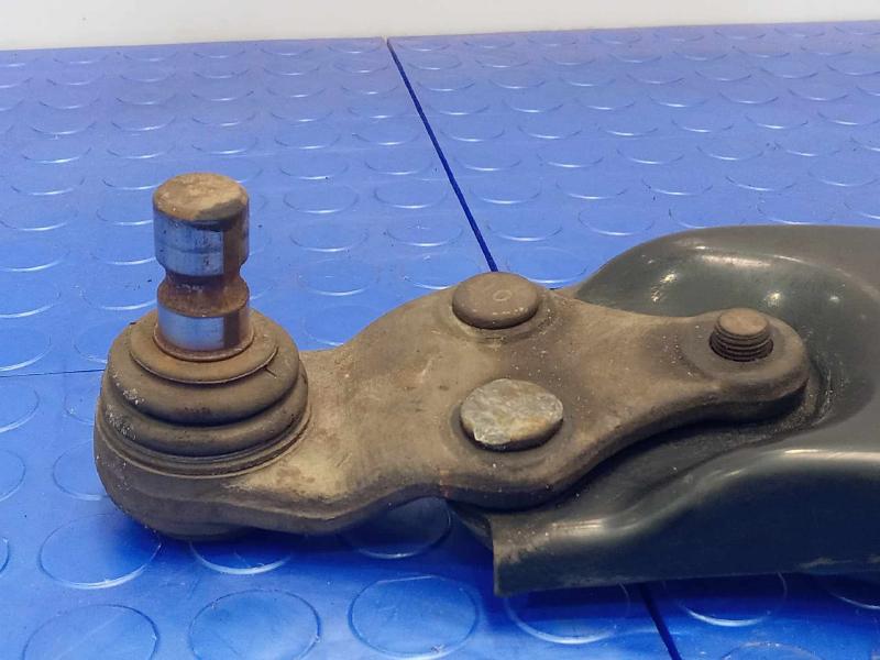 2015 Hyundai Santa Fe Lower Control Arm Front
