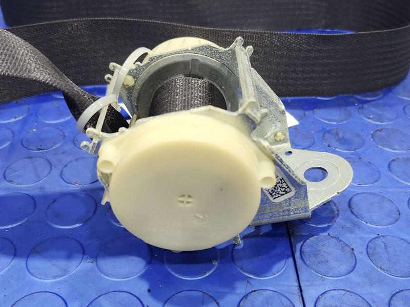 2017 Chevrolet Silverado 2500 Rear Seat Belt