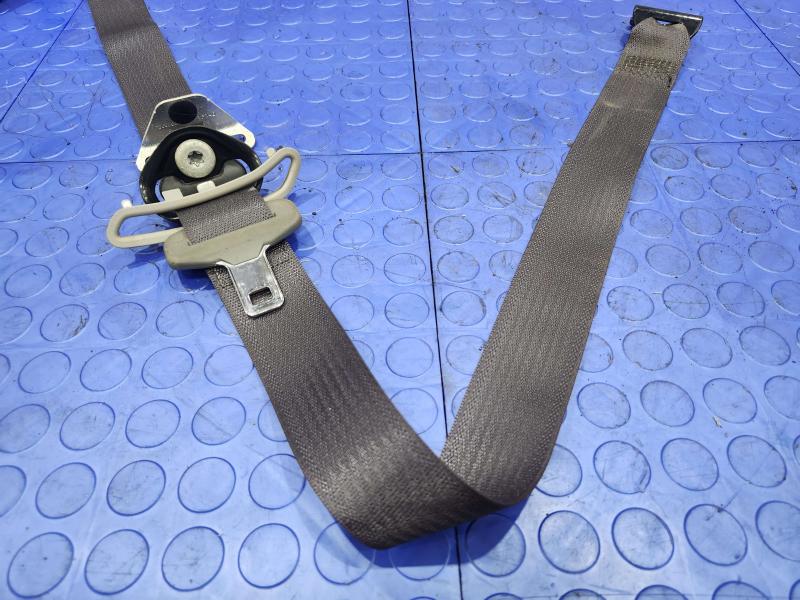 2017 Chevrolet Silverado 2500 Rear Seat Belt