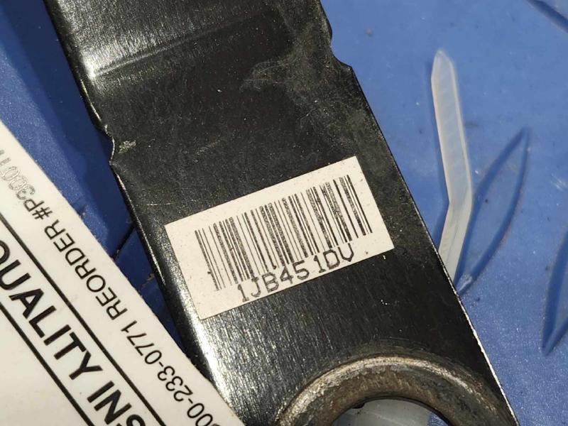 2012 Jeep Compass Front Seat Belt